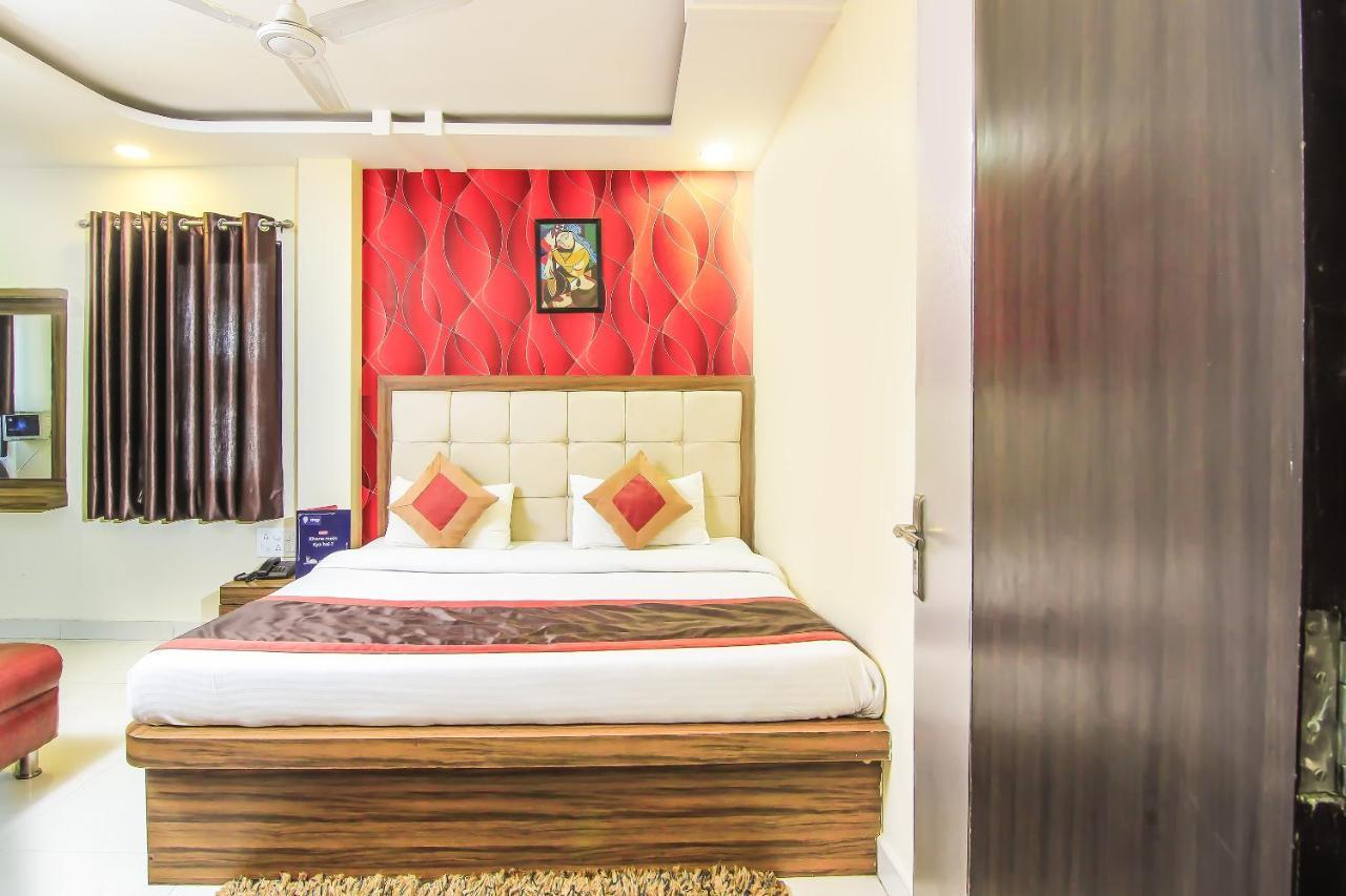 Oyo 8883 Hotel Comfort Zone Lucknow Exterior foto